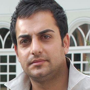 حامد کمیلی برای همیشه ایران را ترک کرد