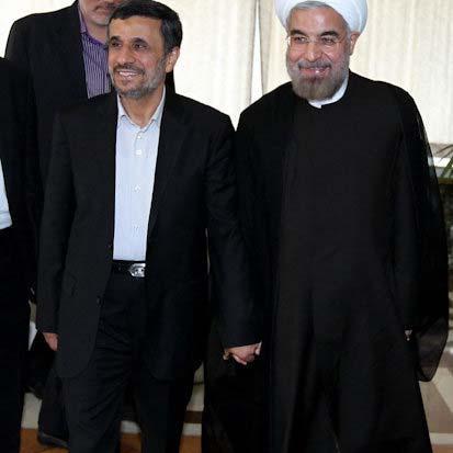 ورود حسن روحانی به ساختمان ریاست جمهوری (عکس)